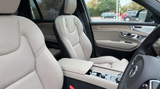 Volvo XC90 2.0 T8 PHEV Ultra Dark 5dr AWD Geartronic Estate